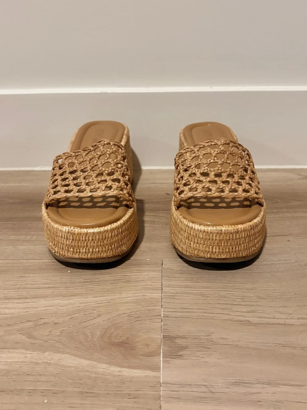 Brandy raffia platform slide sandals